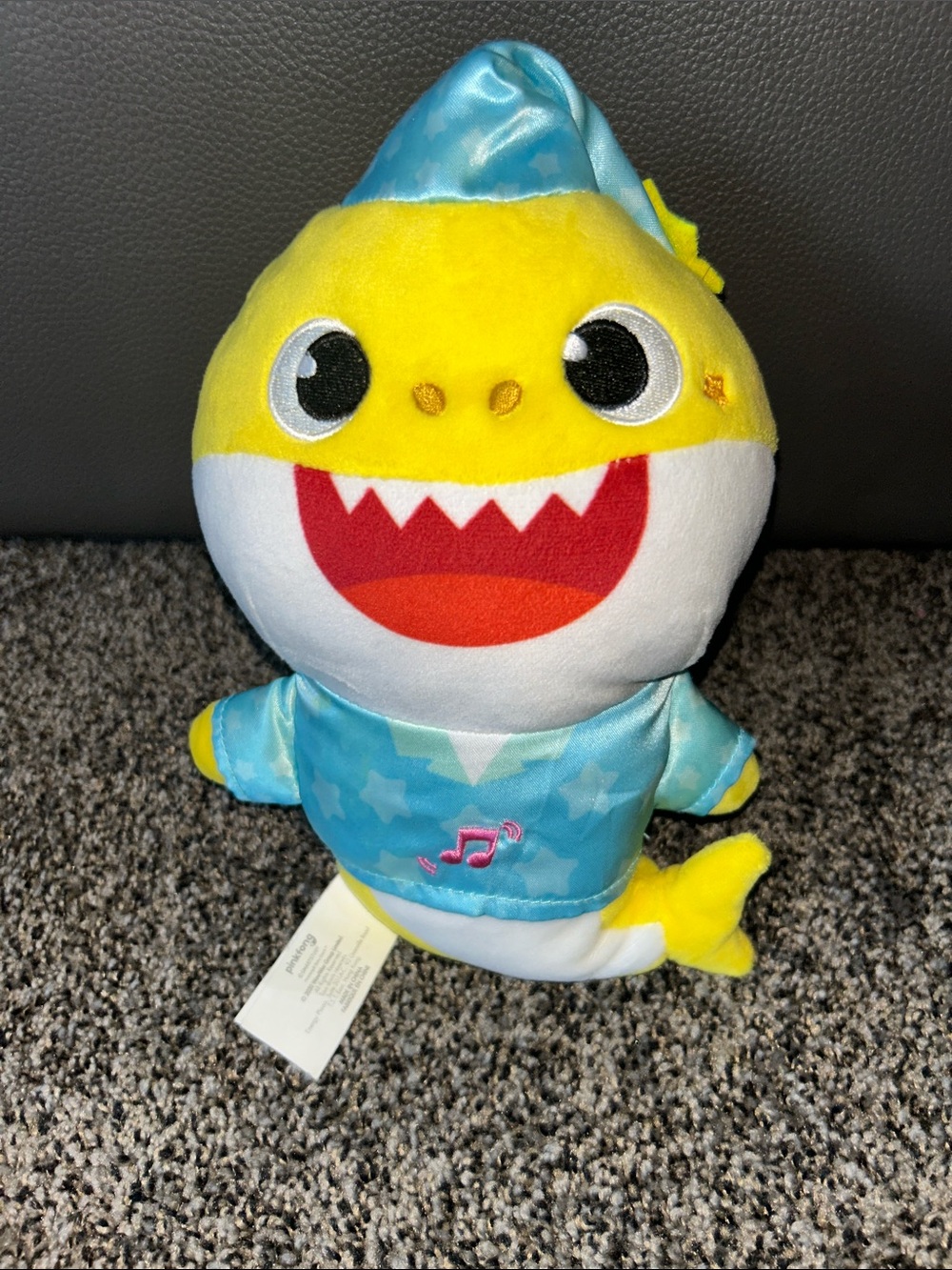 Pink Fong Baby Shark Plush Lullaby Song & Sound